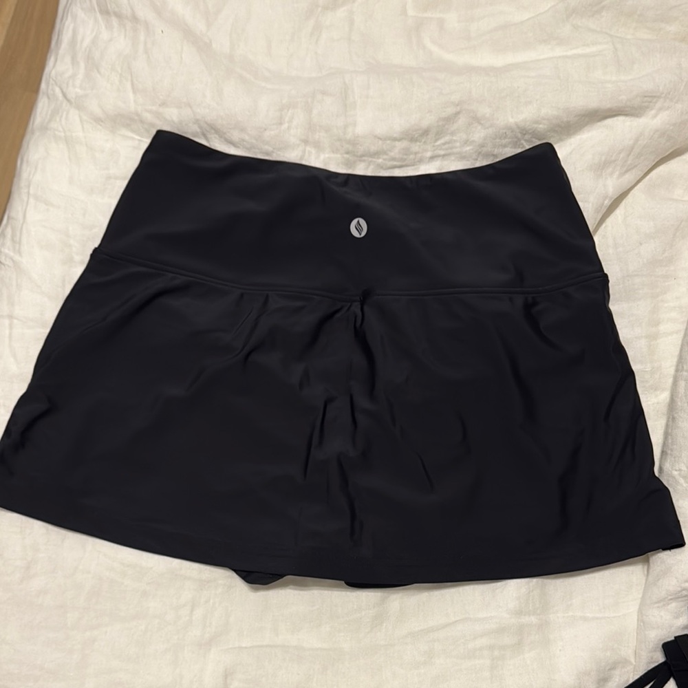 skort